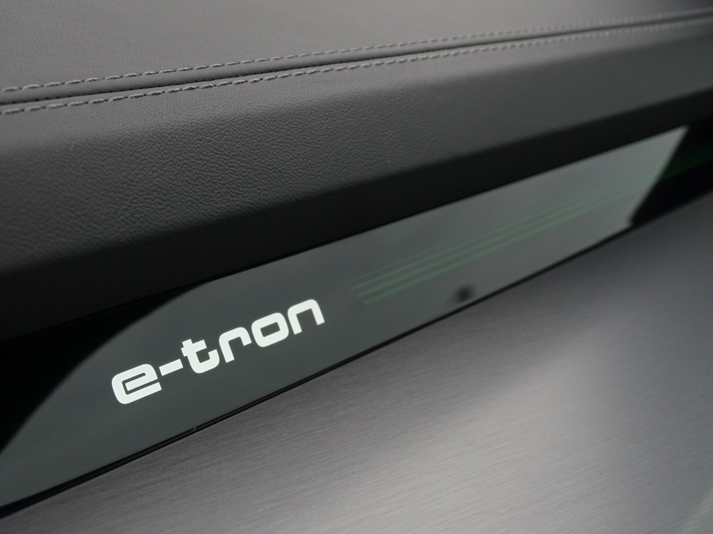 Audi e-tron e-tron 55 Quattro 408PK / pano / 22'' RS / B&O sound / 360°
