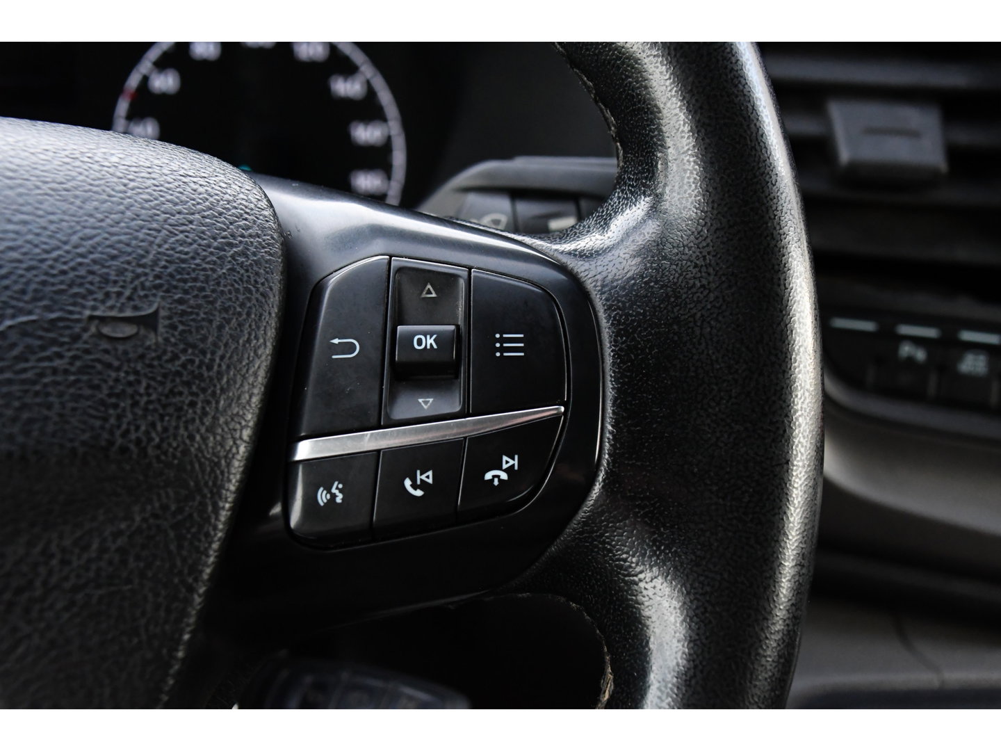 Ford Transit 350 2.0 TDCI L3H2 Raptor Edition Camera, Cruise, Carplay, 170pk, Trekhaak, Multimedia, Sensoren, Uniek!