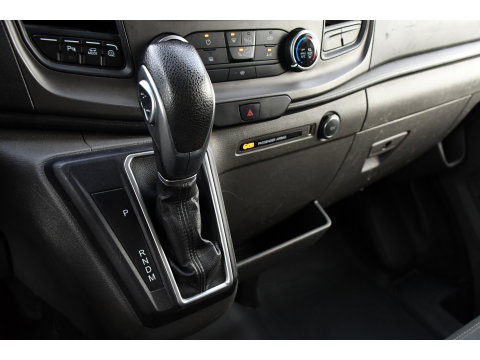 Ford Transit 350 2.0 TDCI L3H2 Raptor Edition Camera, Cruise, Carplay, 170pk, Trekhaak, Multimedia, Sensoren, Uniek!