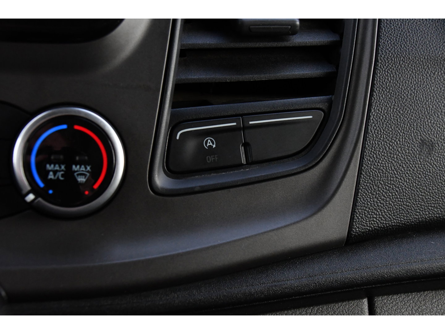 Ford Transit 350 2.0 TDCI L3H2 Raptor Edition Camera, Cruise, Carplay, 170pk, Trekhaak, Multimedia, Sensoren, Uniek!