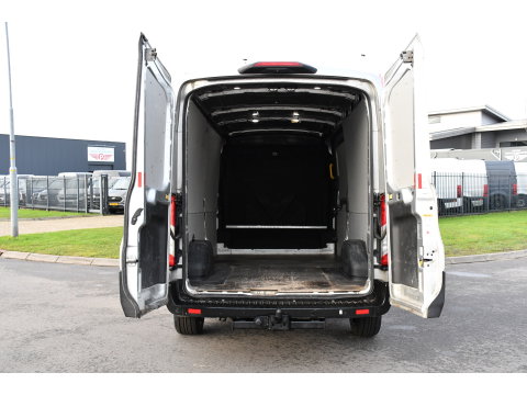 Ford Transit 350 2.0 TDCI L3H2 Raptor Edition Camera, Cruise, Carplay, 170pk, Trekhaak, Multimedia, Sensoren, Uniek!