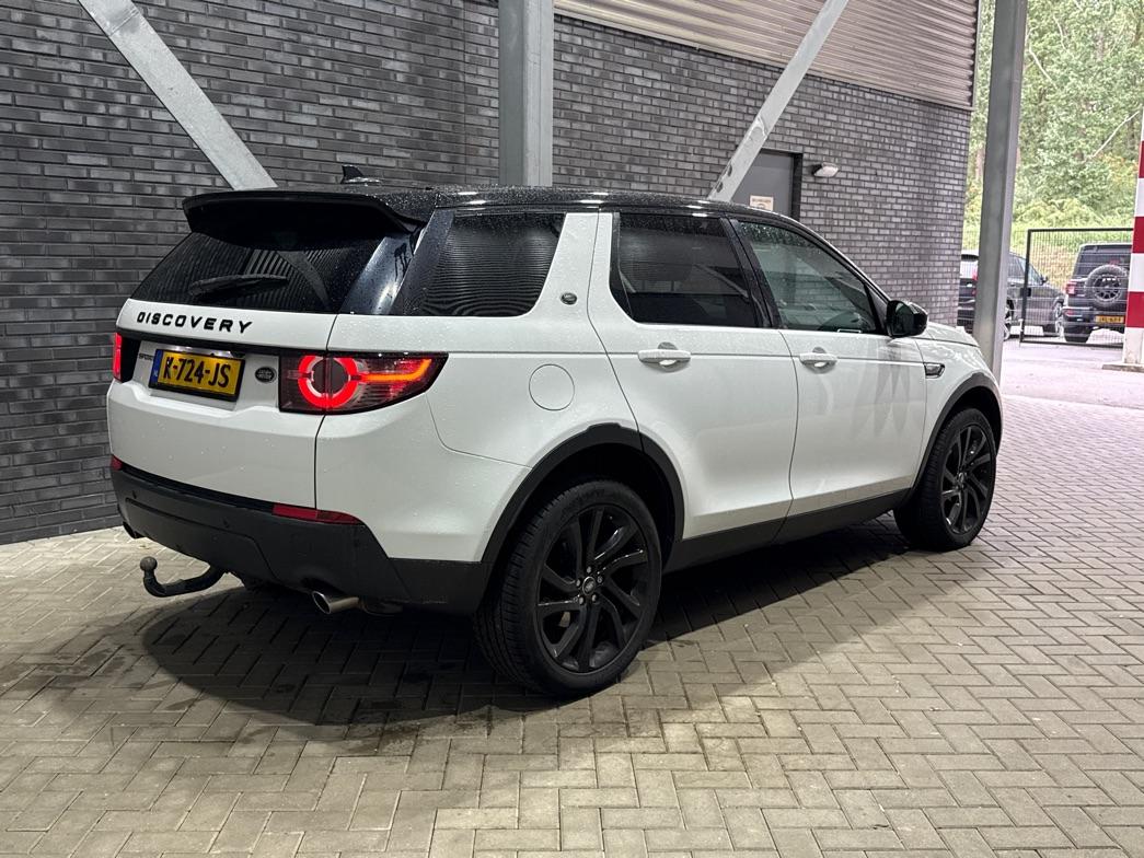 Land Rover Discovery Sport 2.0 TD4 HSE Luxury | Trekhaak | Leder | Stoel- stuurverwarming | 20 inch | Keyless