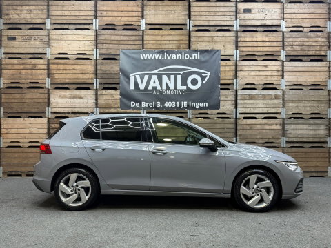Volkswagen Golf 1.5 eTSI Style, 17" LM, Adaptive cruise, Virtual Cockpit, Automaat, Nav