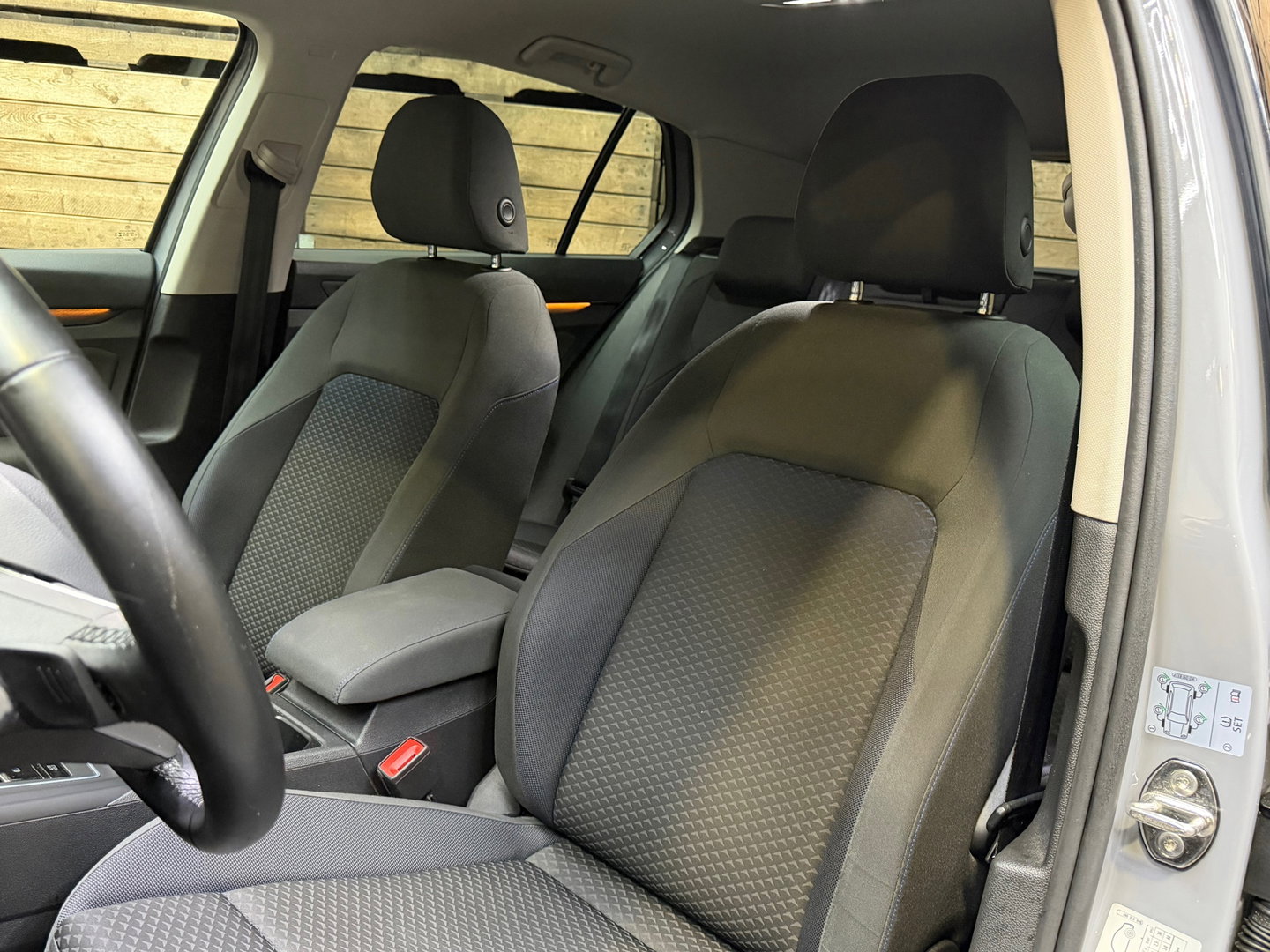 Volkswagen Golf 1.5 eTSI Style, 17" LM, Adaptive cruise, Virtual Cockpit, Automaat, Nav