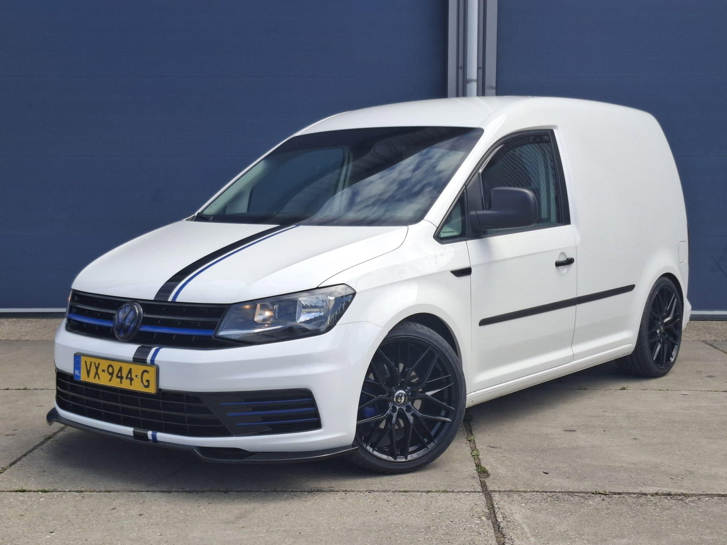 Volkswagen Caddy 2.0 TDI L1H1 BMT Trendline VERLAAGD / AIRCO / STOEL VERWARMING / EURO 6 / NAVI / MARGE AUTO !!