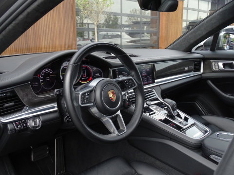 Porsche Panamera Sport Turismo 4.0 Turbo S E-Hybrid 680PK / Ceramic / Sports Chrono / Sport Design