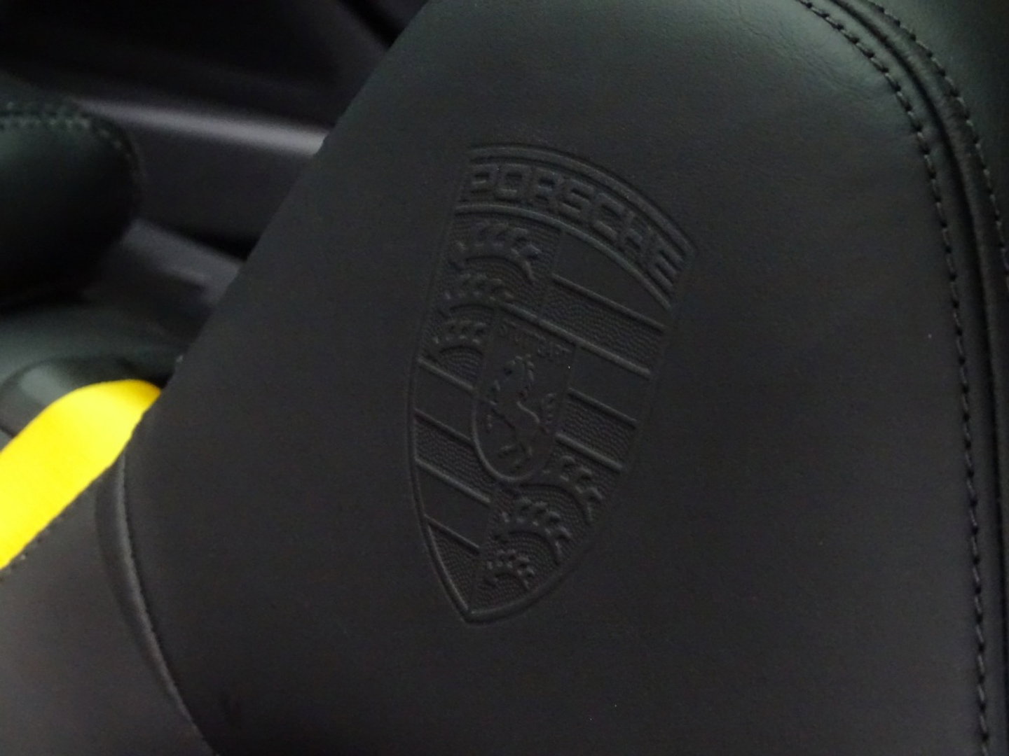 Porsche Panamera Sport Turismo 4.0 Turbo S E-Hybrid 680PK / Ceramic / Sports Chrono / Sport Design