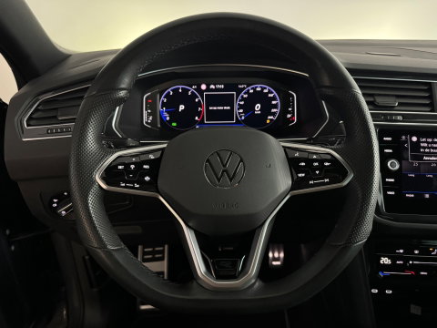 Volkswagen Tiguan 1.5 TSI R-Line Business IQ Lights|ACC|Sfeer|Lane Assist
