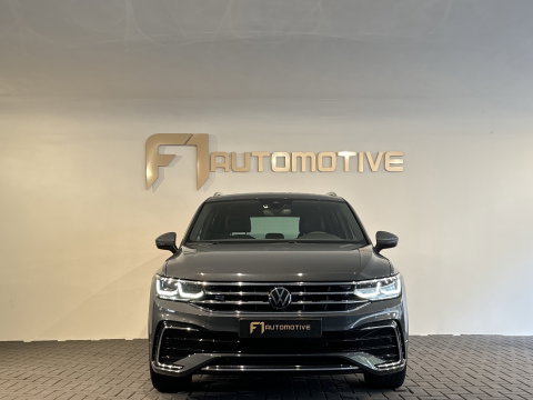 Volkswagen Tiguan 1.5 TSI R-Line Business IQ Lights|ACC|Sfeer|Lane Assist