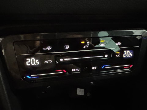 Volkswagen Tiguan 1.5 TSI R-Line Business IQ Lights|ACC|Sfeer|Lane Assist