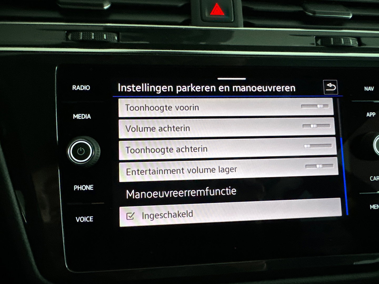 Volkswagen Tiguan 1.5 TSI R-Line Business IQ Lights|ACC|Sfeer|Lane Assist
