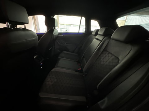 Volkswagen Tiguan 1.5 TSI R-Line Business IQ Lights|ACC|Sfeer|Lane Assist