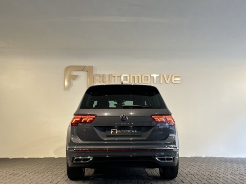 Volkswagen Tiguan 1.5 TSI R-Line Business IQ Lights|ACC|Sfeer|Lane Assist
