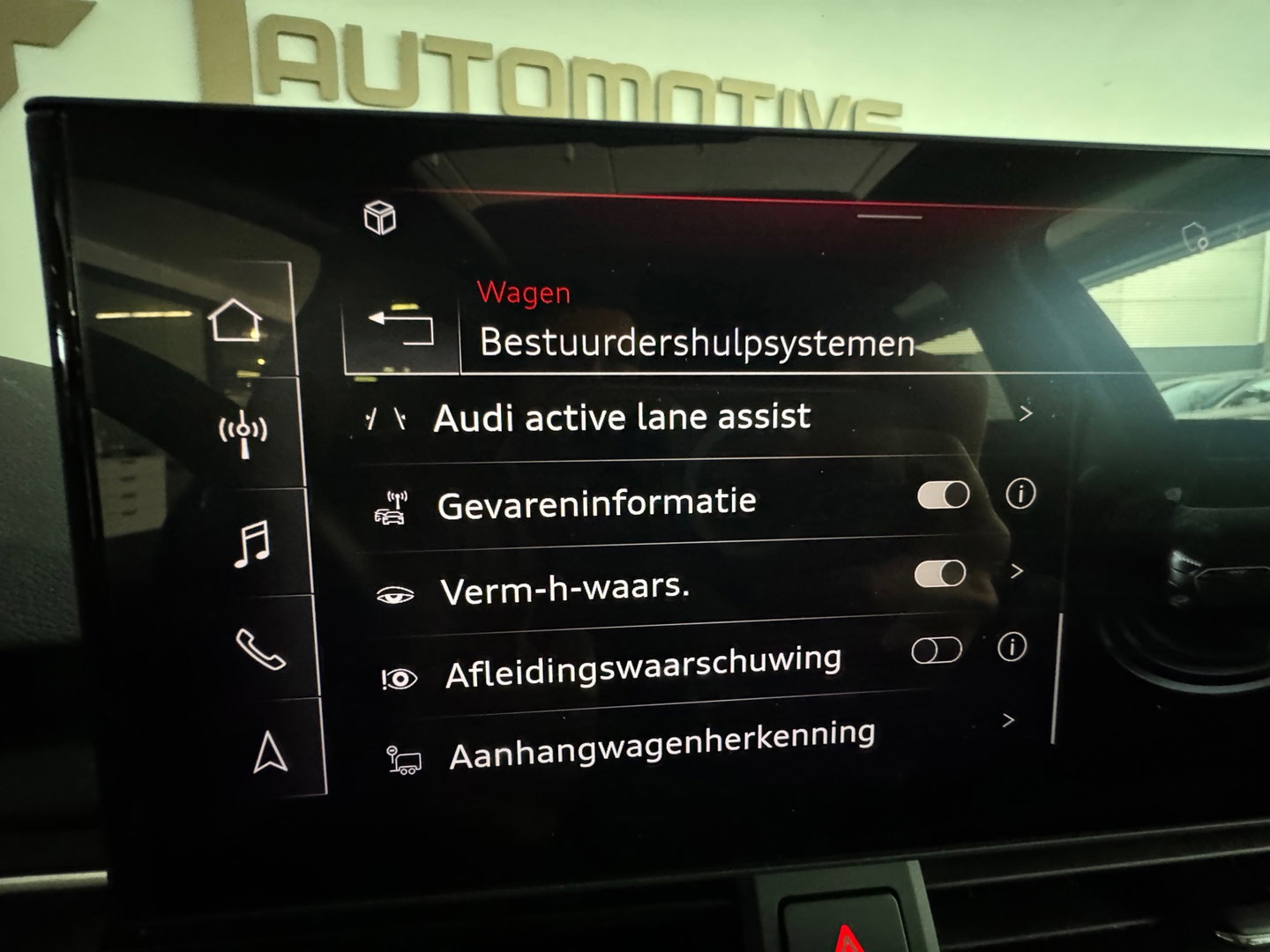 Audi A4 AVANT 40 TFSI quattro S edition Pano|Memory|Trekhaak|Keyless