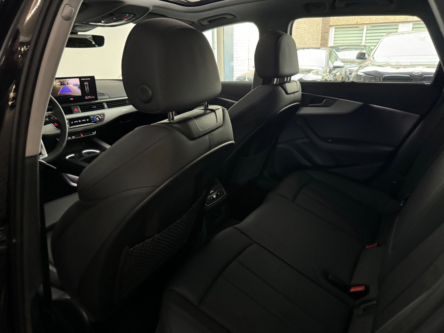 Audi A4 AVANT 40 TFSI quattro S edition Pano|Memory|Trekhaak|Keyless