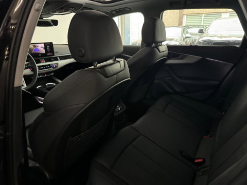 Audi A4 AVANT 40 TFSI quattro S edition Pano|Memory|Trekhaak|Keyless