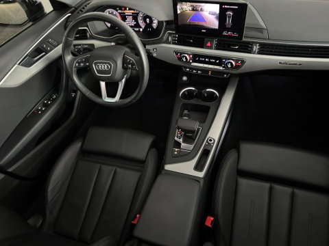 Audi A4 AVANT 40 TFSI quattro S edition Pano|Memory|Trekhaak|Keyless