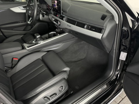 Audi A4 AVANT 40 TFSI quattro S edition Pano|Memory|Trekhaak|Keyless