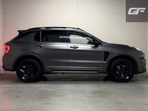 Lynk & Co 01 1.5 Plug-in Black Edition Mattgrijs Sfeerver. CarPlay 360°
