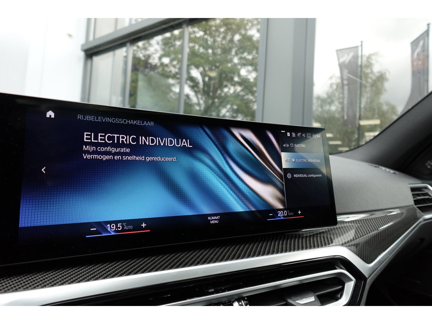 BMW 3 Serie Touring 330e xDrive M SPORT PANO 360 CAM VOL