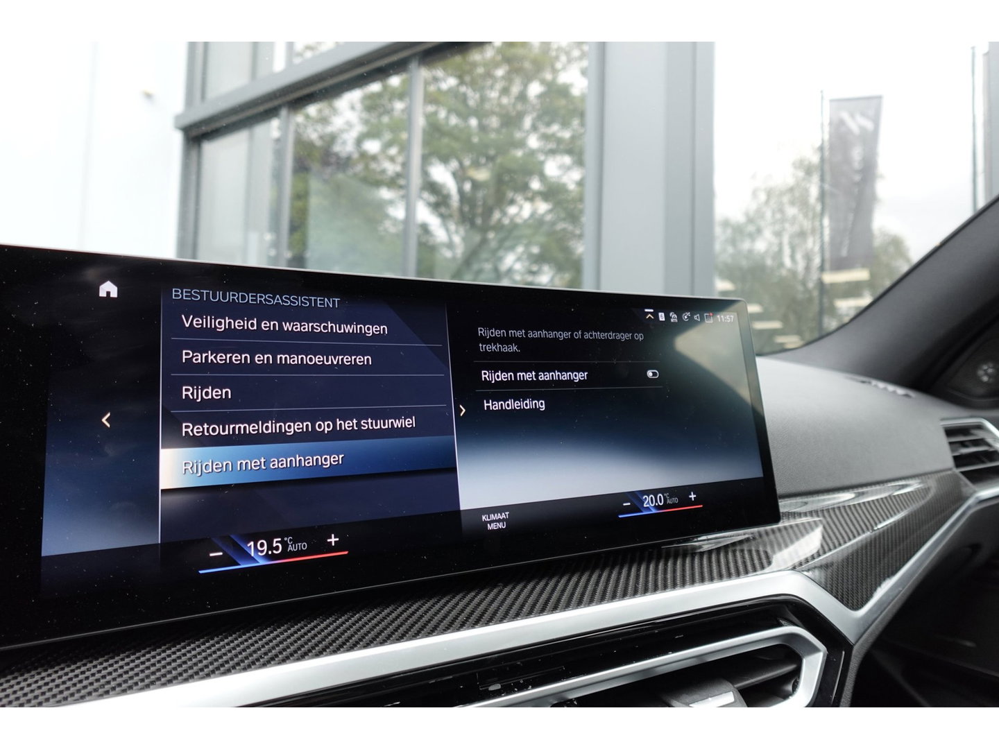 BMW 3 Serie Touring 330e xDrive M SPORT PANO 360 CAM VOL