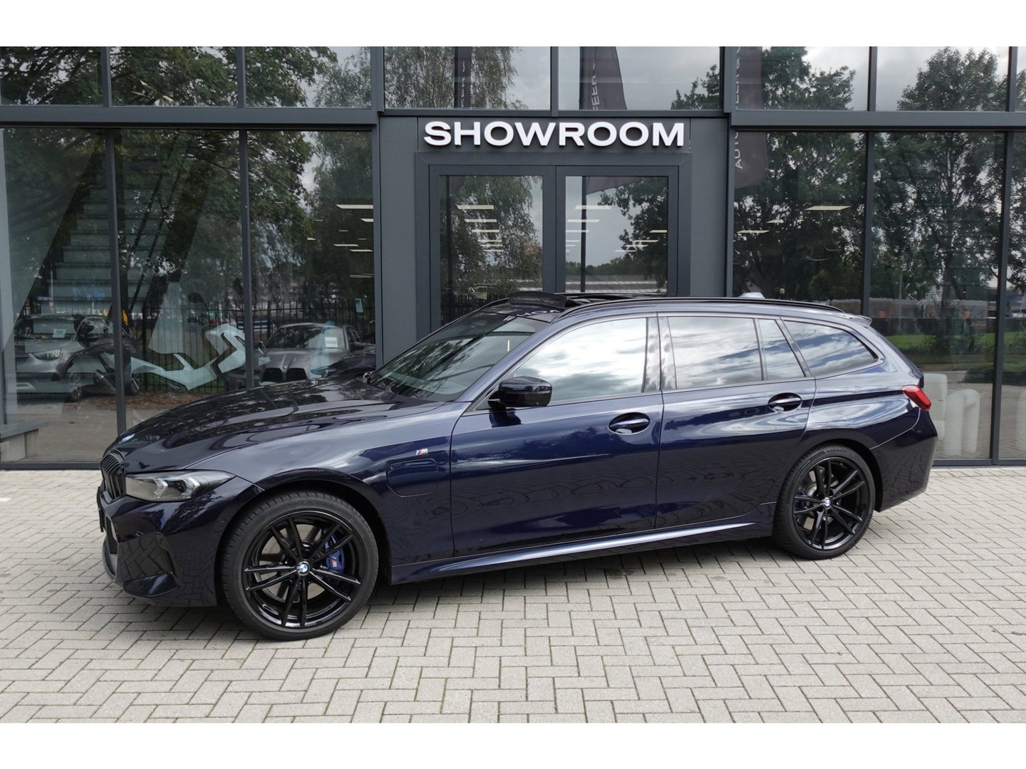 BMW 3 Serie Touring 330e xDrive M SPORT PANO 360 CAM VOL