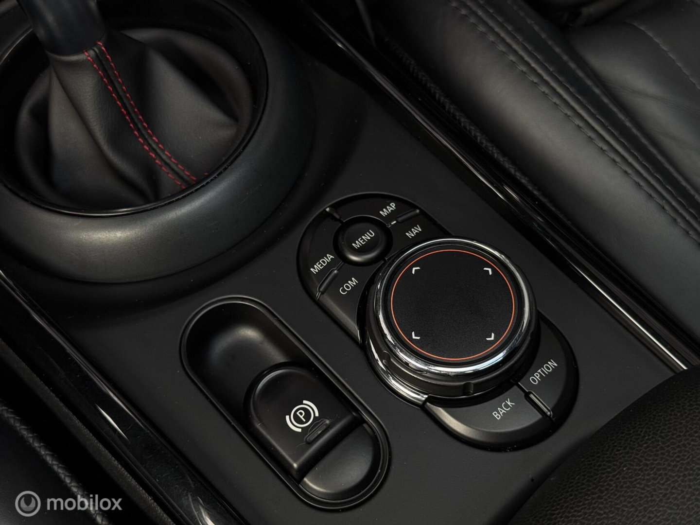 MINI Clubman 2.0 Cooper S Chili | JCW pakket | Pano | Leder