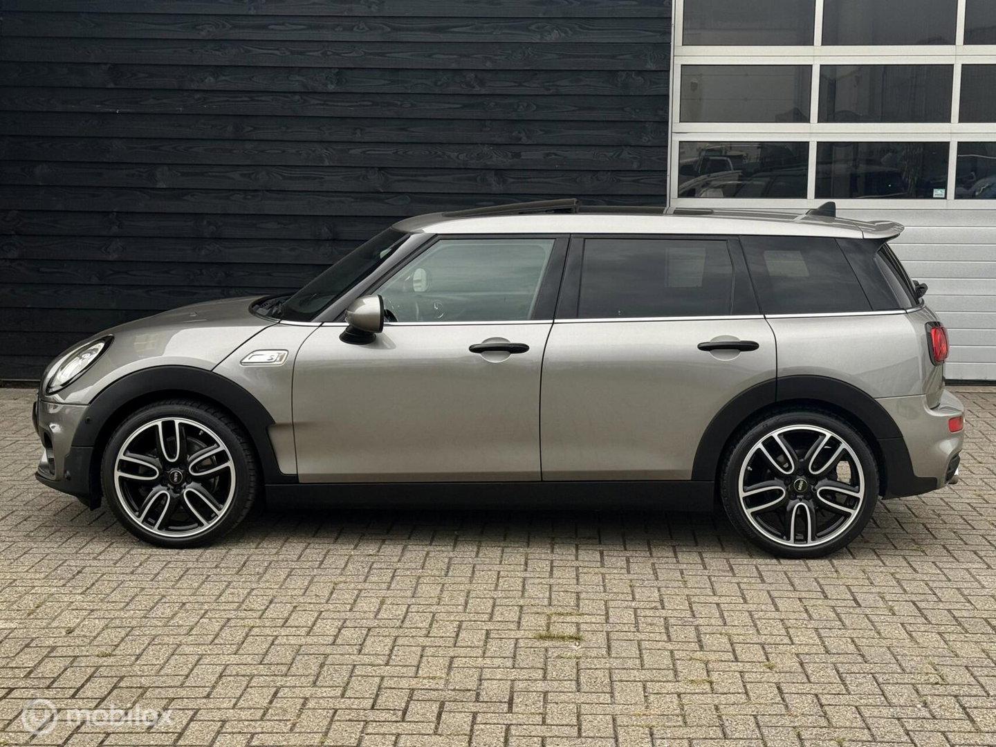 MINI Clubman 2.0 Cooper S Chili | JCW pakket | Pano | Leder