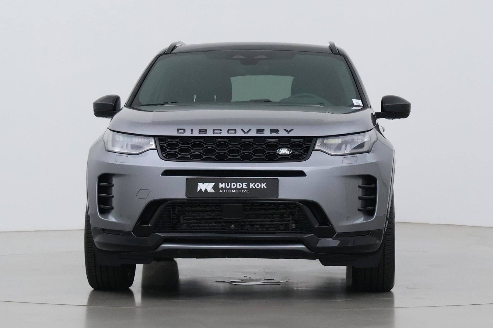 Land Rover Discovery Sport P270e Dynamic SE | Trekhaak | Meridian Surround | 360° Camera | Panoramadak | BLIS | ACC | 20 Inch