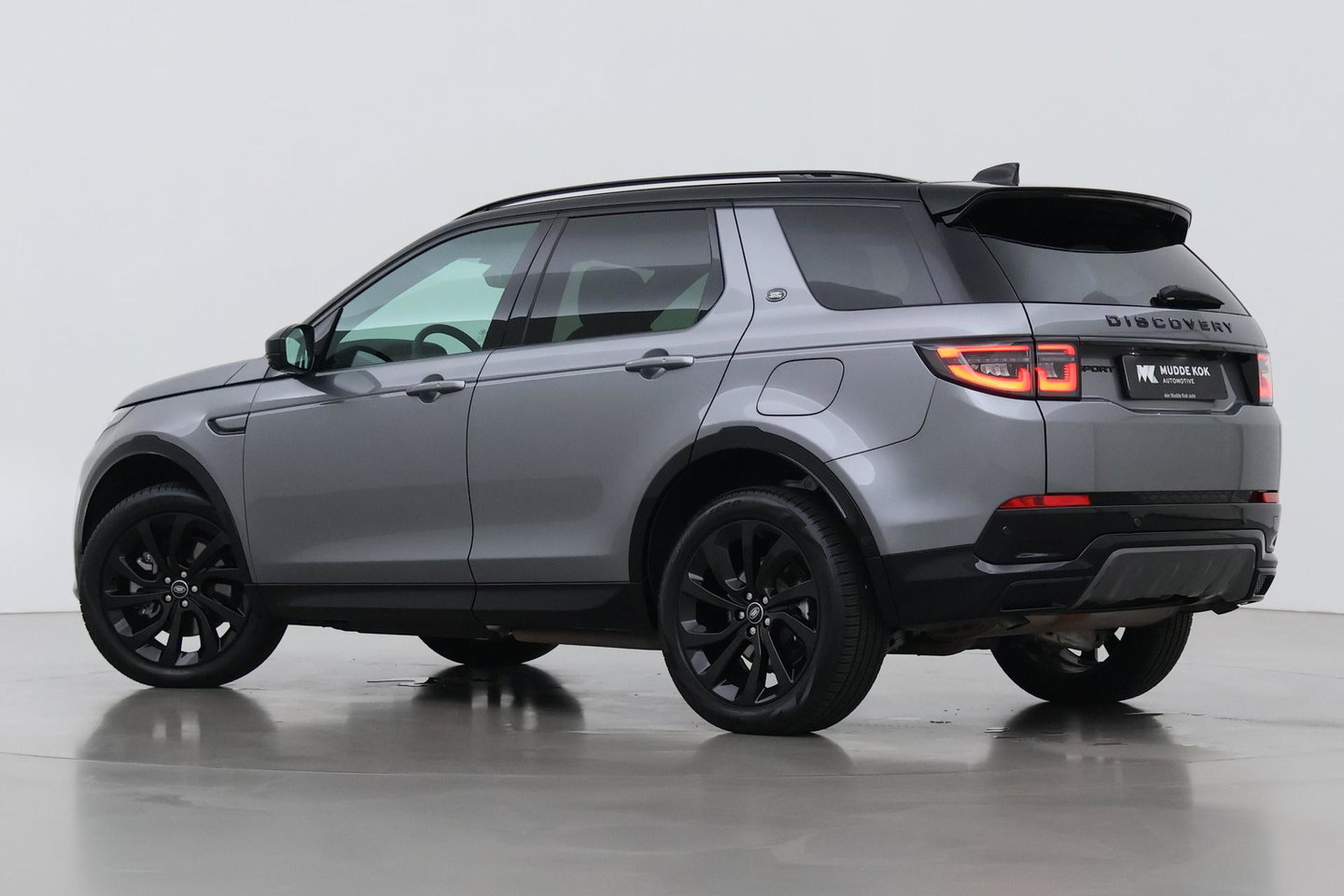 Land Rover Discovery Sport P270e Dynamic SE | Trekhaak | Meridian Surround | 360° Camera | Panoramadak | BLIS | ACC | 20 Inch