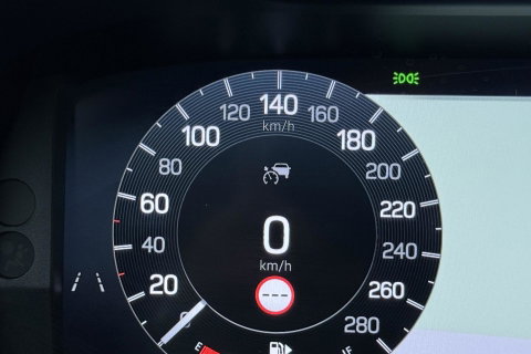 Land Rover Discovery Sport P270e Dynamic SE | Trekhaak | Meridian Surround | 360° Camera | Panoramadak | BLIS | ACC | 20 Inch