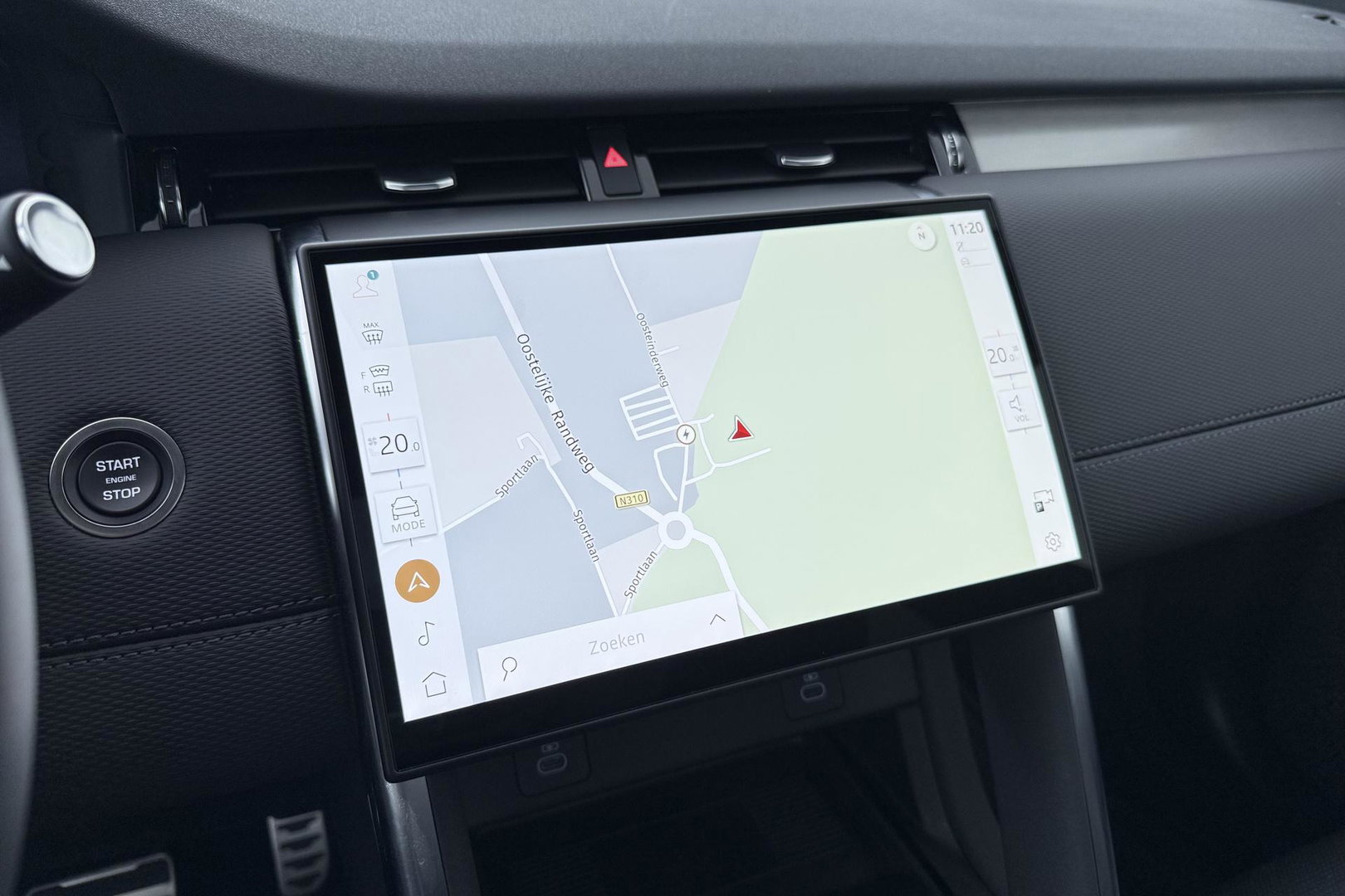 Land Rover Discovery Sport P270e Dynamic SE | Trekhaak | Meridian Surround | 360° Camera | Panoramadak | BLIS | ACC | 20 Inch