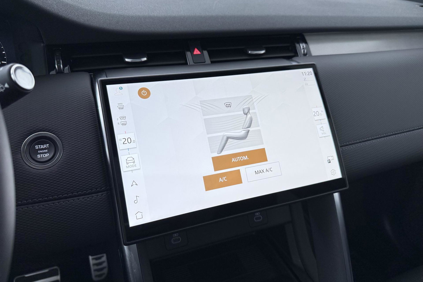 Land Rover Discovery Sport P270e Dynamic SE | Trekhaak | Meridian Surround | 360° Camera | Panoramadak | BLIS | ACC | 20 Inch