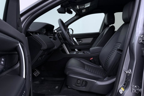 Land Rover Discovery Sport P270e Dynamic SE | Trekhaak | Meridian Surround | 360° Camera | Panoramadak | BLIS | ACC | 20 Inch