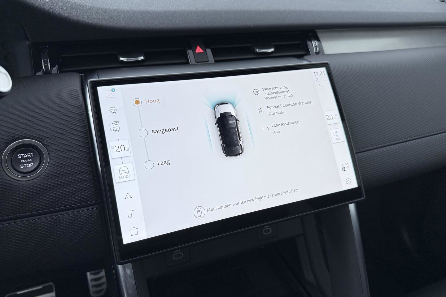 Land Rover Discovery Sport P270e Dynamic SE | Trekhaak | Meridian Surround | 360° Camera | Panoramadak | BLIS | ACC | 20 Inch