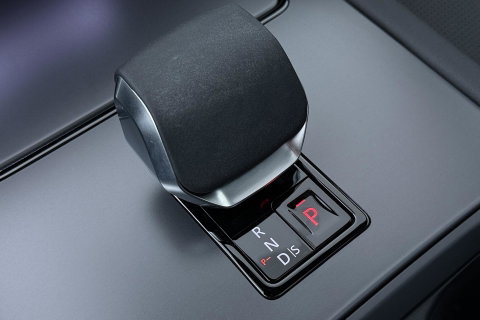 Land Rover Discovery Sport P270e Dynamic SE | Trekhaak | Meridian Surround | 360° Camera | Panoramadak | BLIS | ACC | 20 Inch