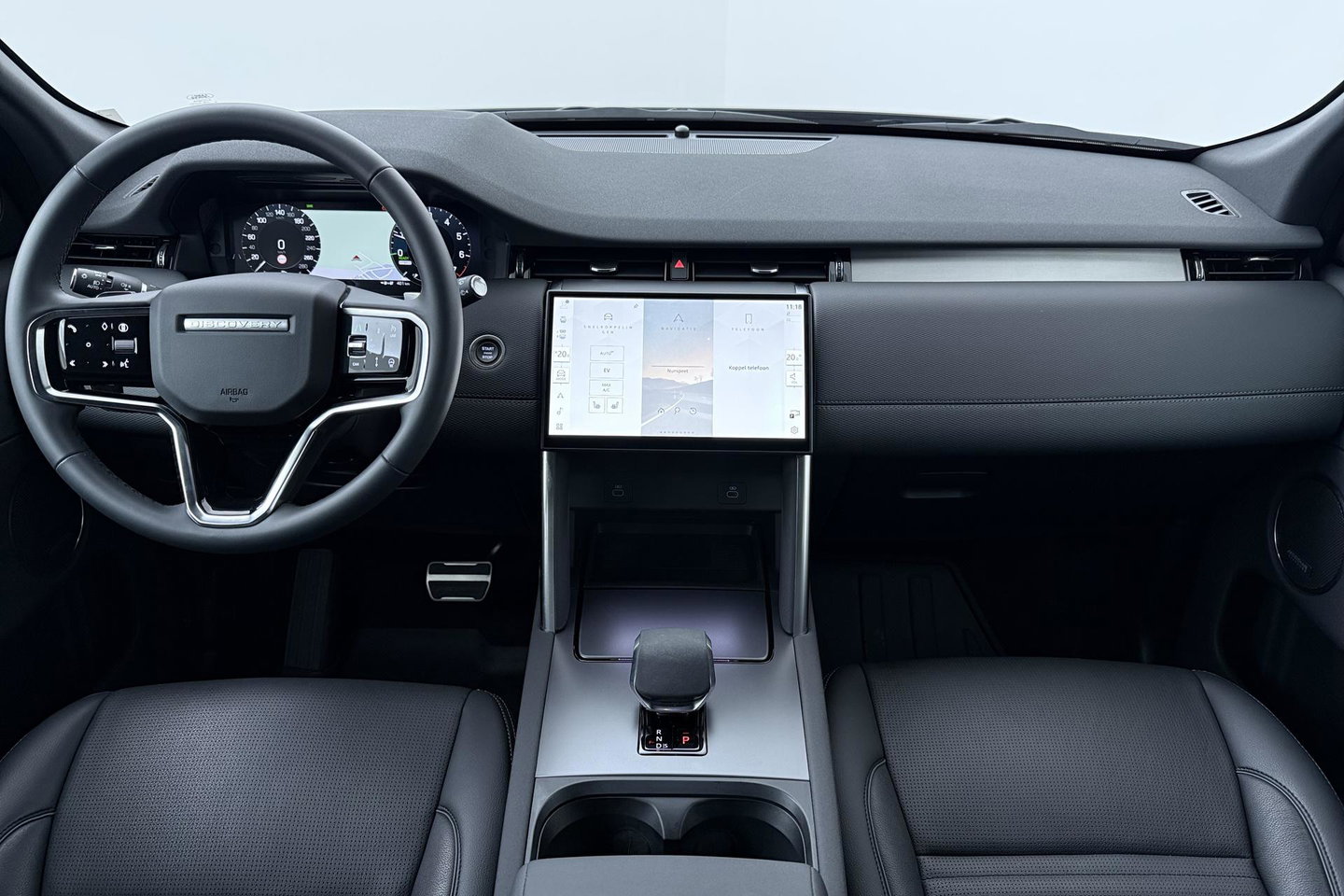 Land Rover Discovery Sport P270e Dynamic SE | Trekhaak | Meridian Surround | 360° Camera | Panoramadak | BLIS | ACC | 20 Inch
