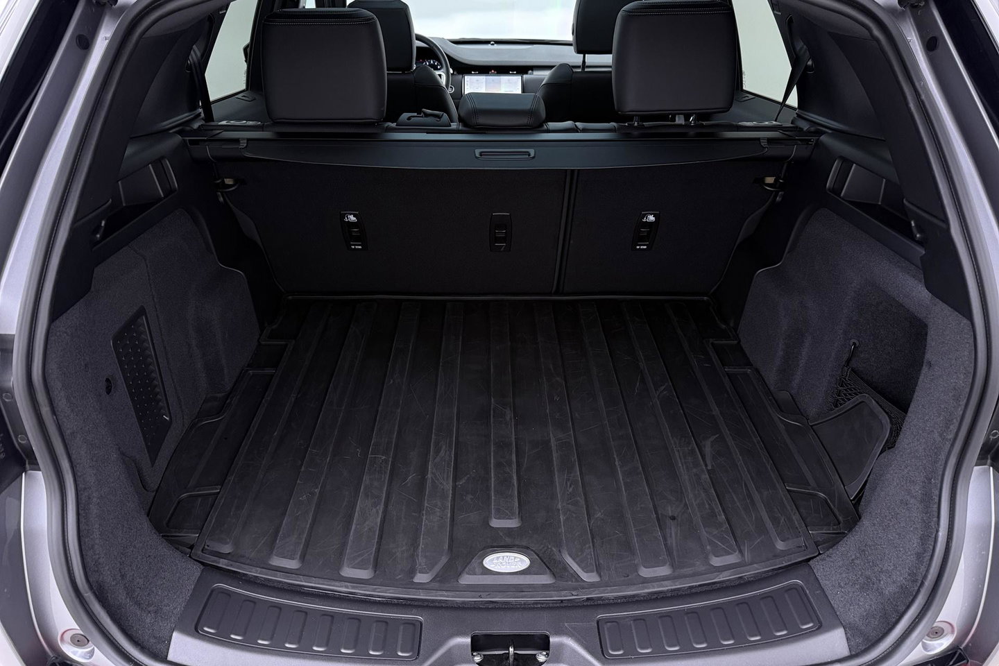 Land Rover Discovery Sport P270e Dynamic SE | Trekhaak | Meridian Surround | 360° Camera | Panoramadak | BLIS | ACC | 20 Inch