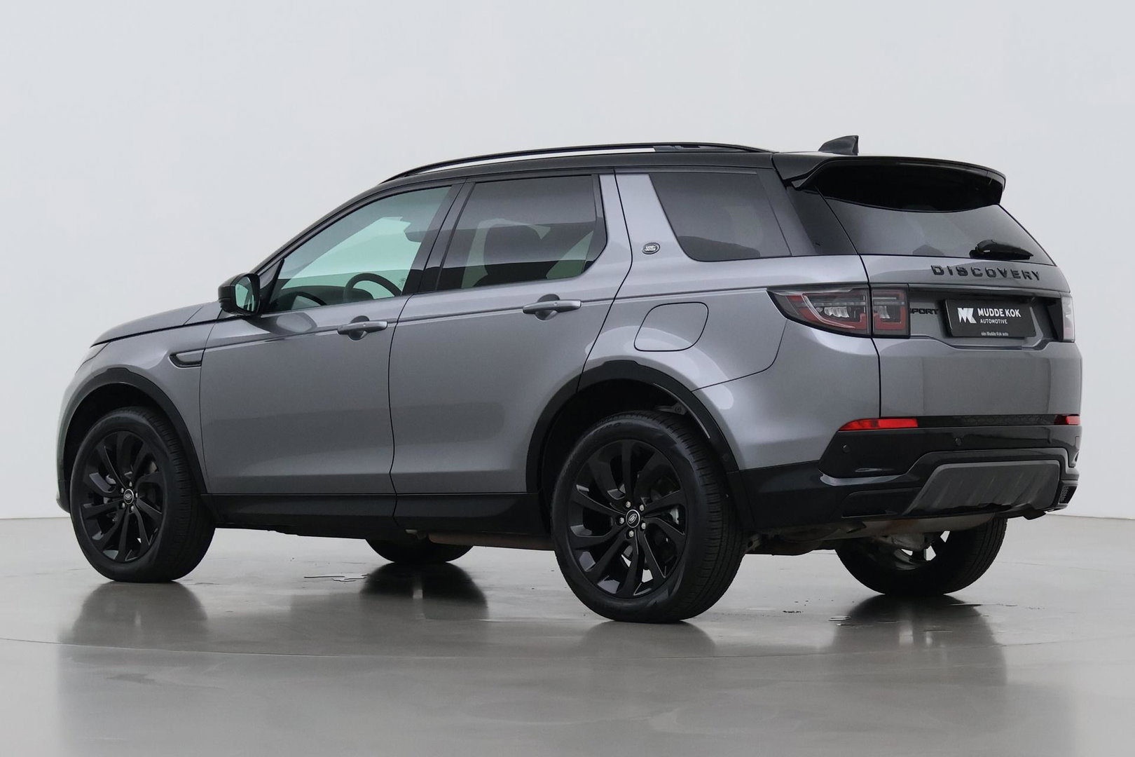 Land Rover Discovery Sport P270e Dynamic SE | Trekhaak | Meridian Surround | 360° Camera | Panoramadak | BLIS | ACC | 20 Inch