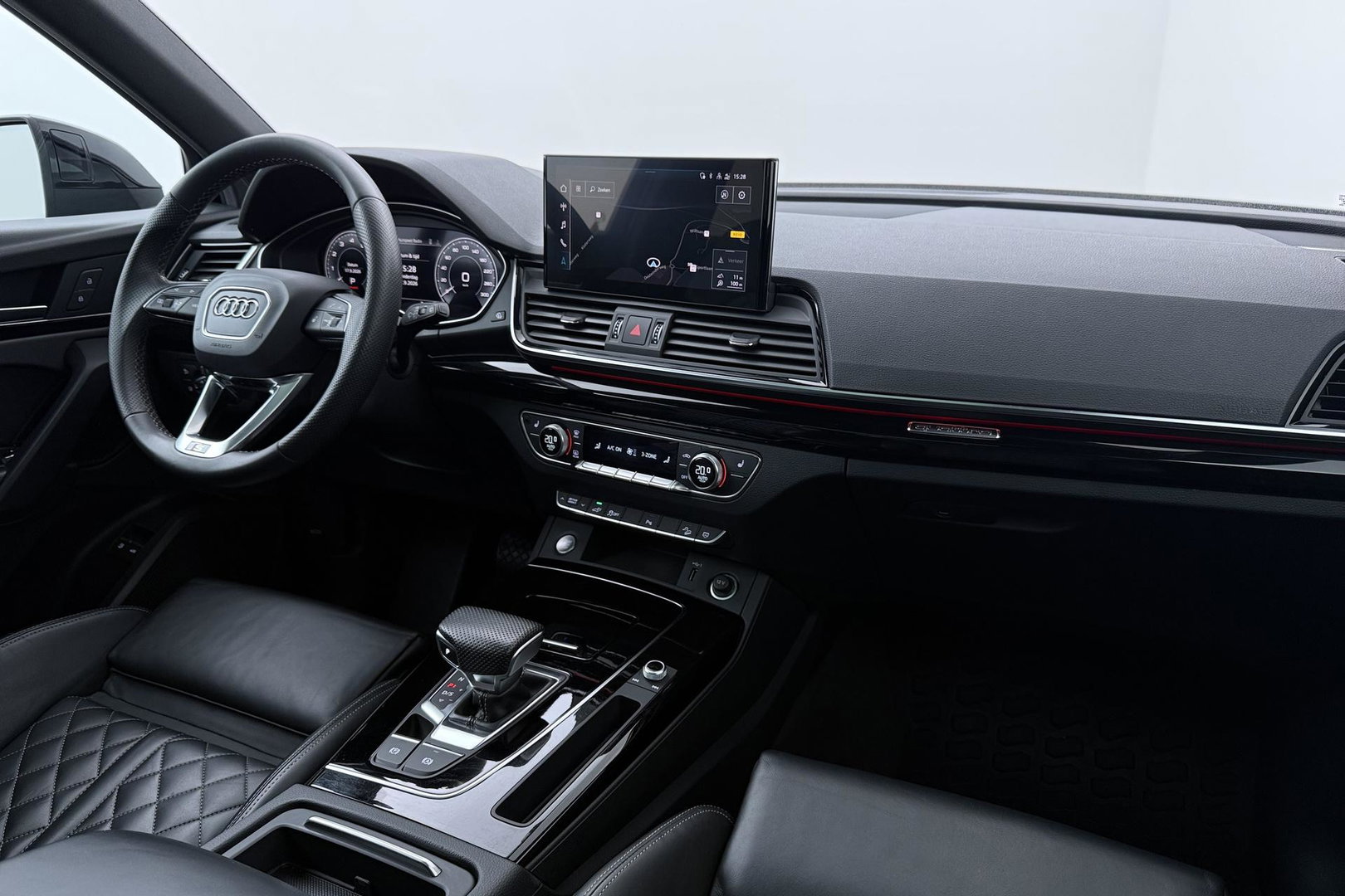 Audi Q5 Sportback 55 TFSI e S edition | Luchtvering | Panoramadak | Head-Up | Camera | Keyless | Matrix LED | 21 Inch