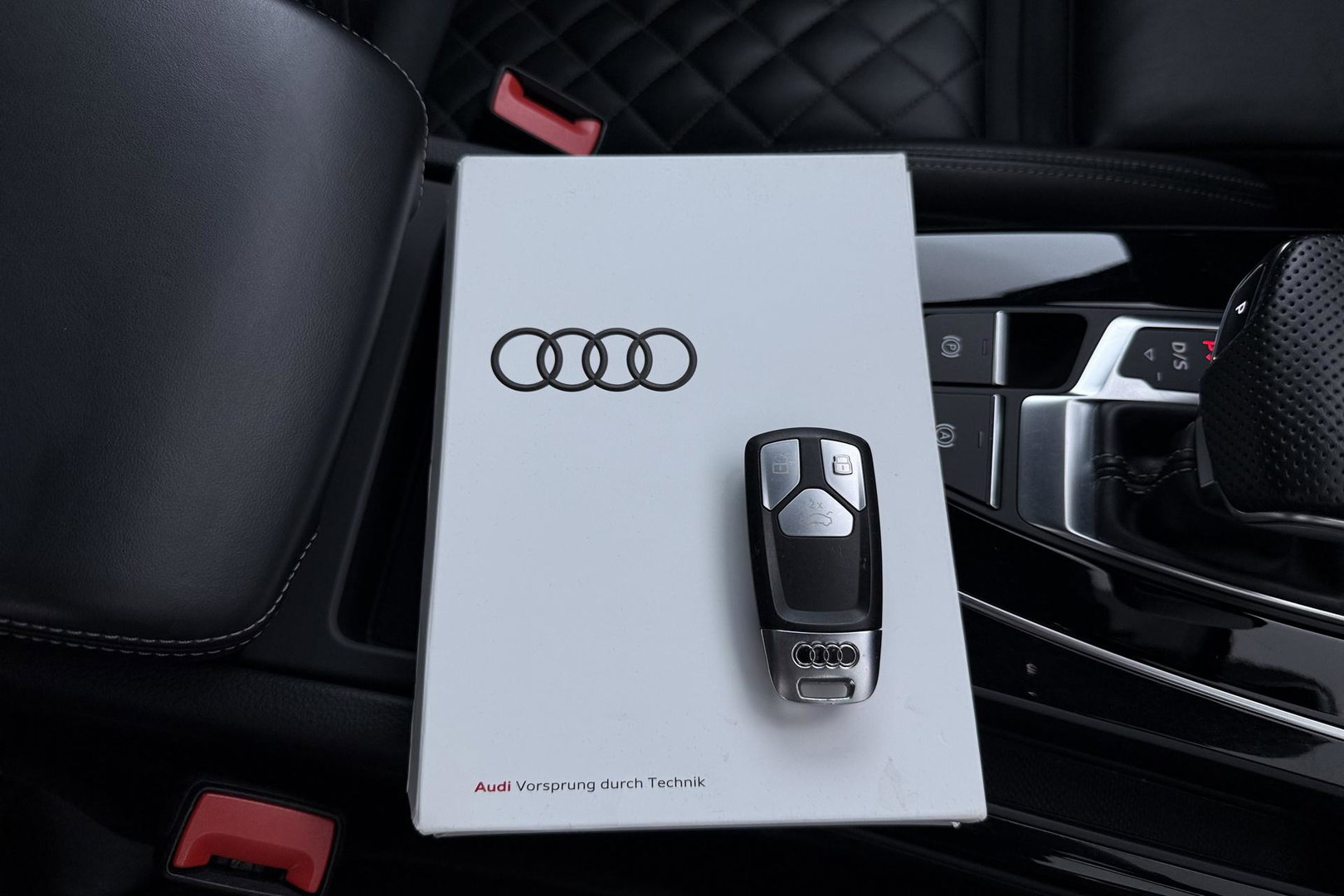 Audi Q5 Sportback 55 TFSI e S edition | Luchtvering | Panoramadak | Head-Up | Camera | Keyless | Matrix LED | 21 Inch
