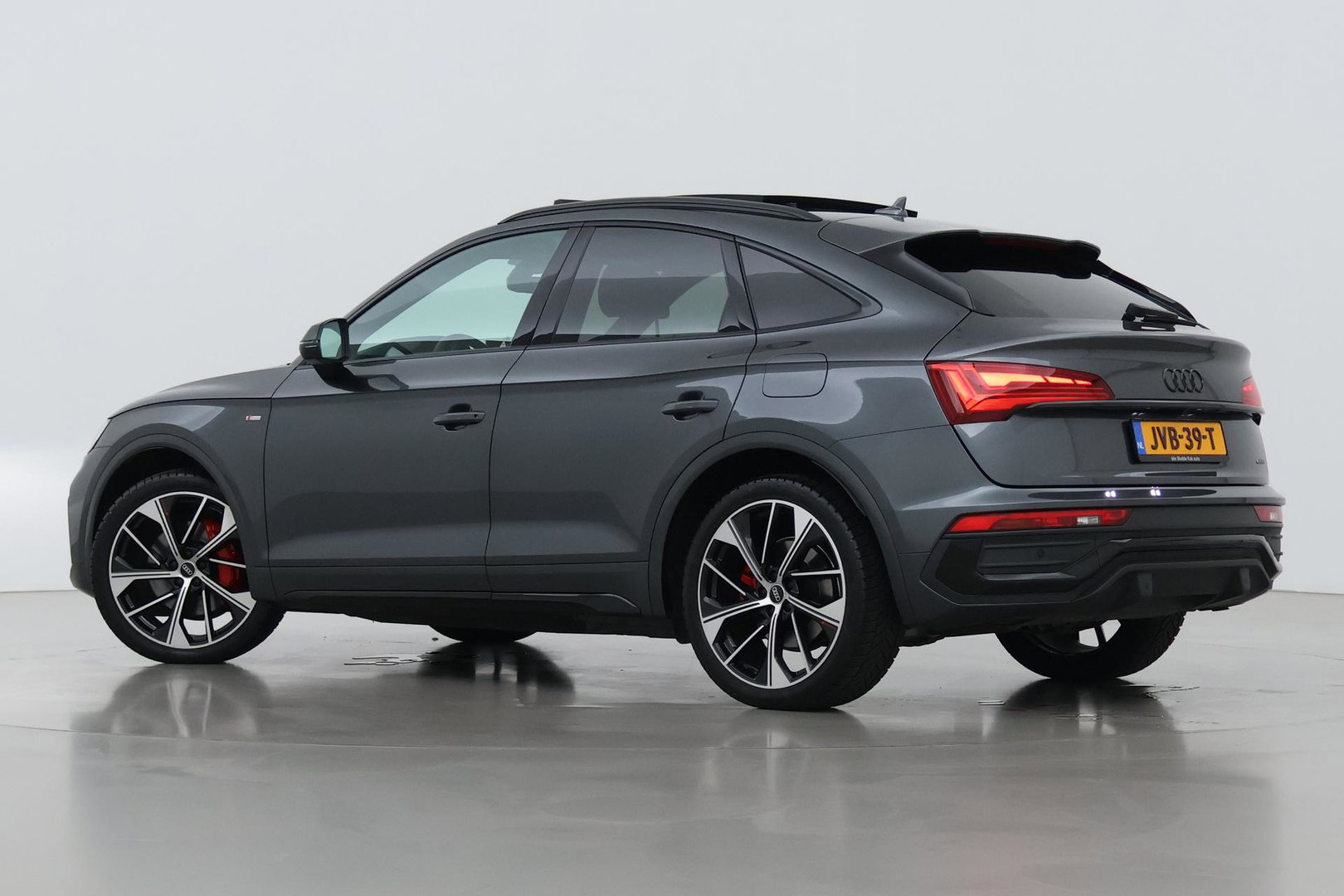 Audi Q5 Sportback 55 TFSI e S edition | Luchtvering | Panoramadak | Head-Up | Camera | Keyless | Matrix LED | 21 Inch