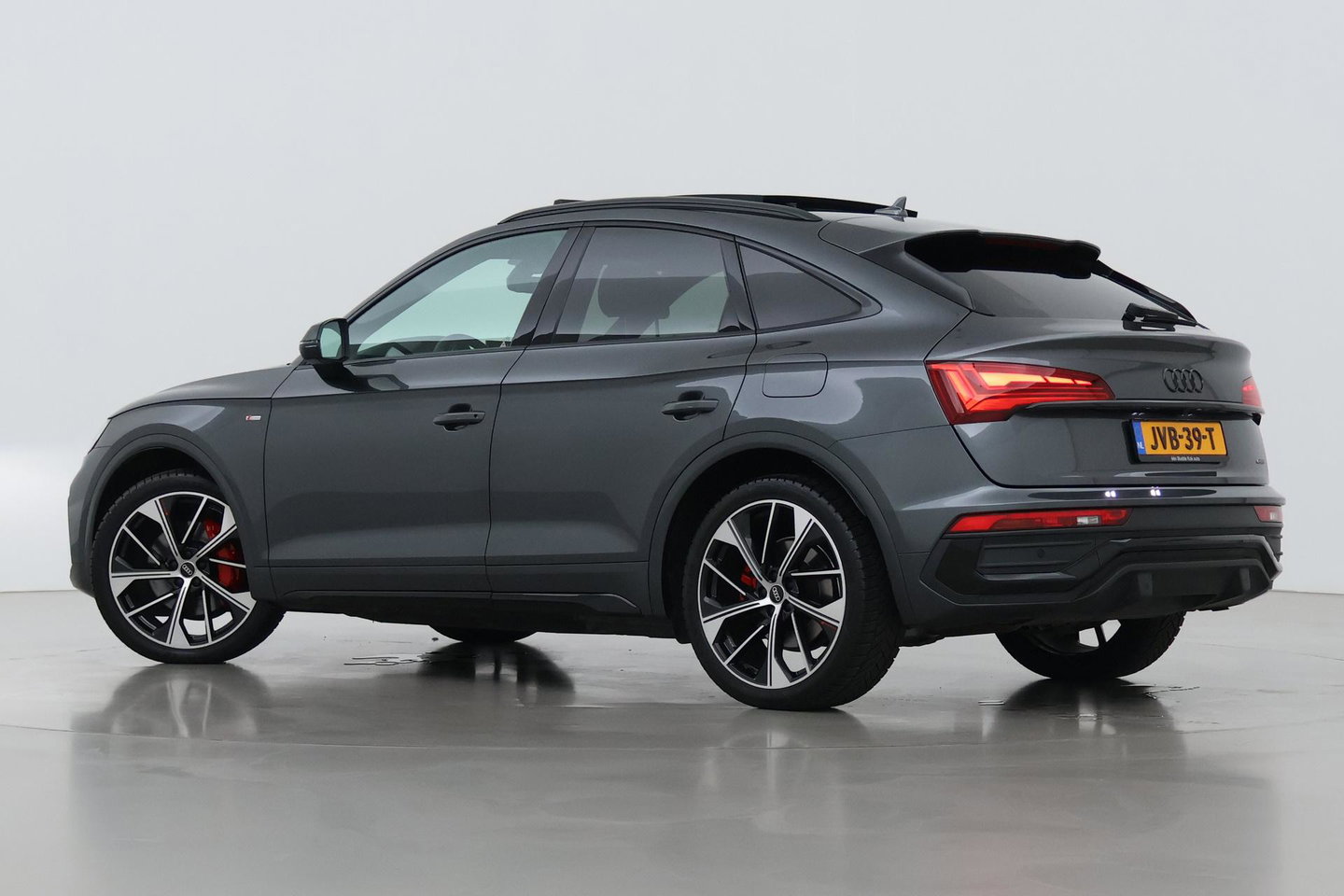 Audi Q5 Sportback 55 TFSI e S edition | Luchtvering | Panoramadak | Head-Up | Camera | Keyless | Matrix LED | 21 Inch
