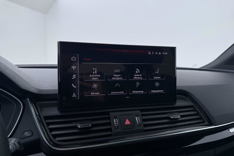 Audi Q5 Sportback 55 TFSI e S edition | Luchtvering | Panoramadak | Head-Up | Camera | Keyless | Matrix LED | 21 Inch