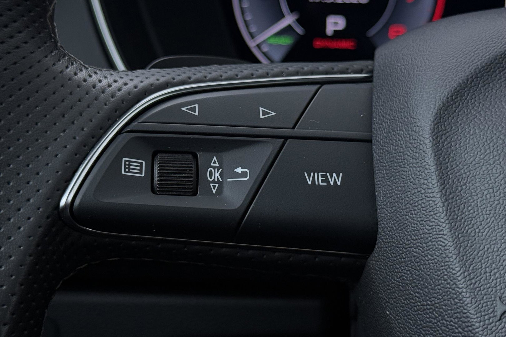 Audi Q5 Sportback 55 TFSI e S edition | Luchtvering | Panoramadak | Head-Up | Camera | Keyless | Matrix LED | 21 Inch