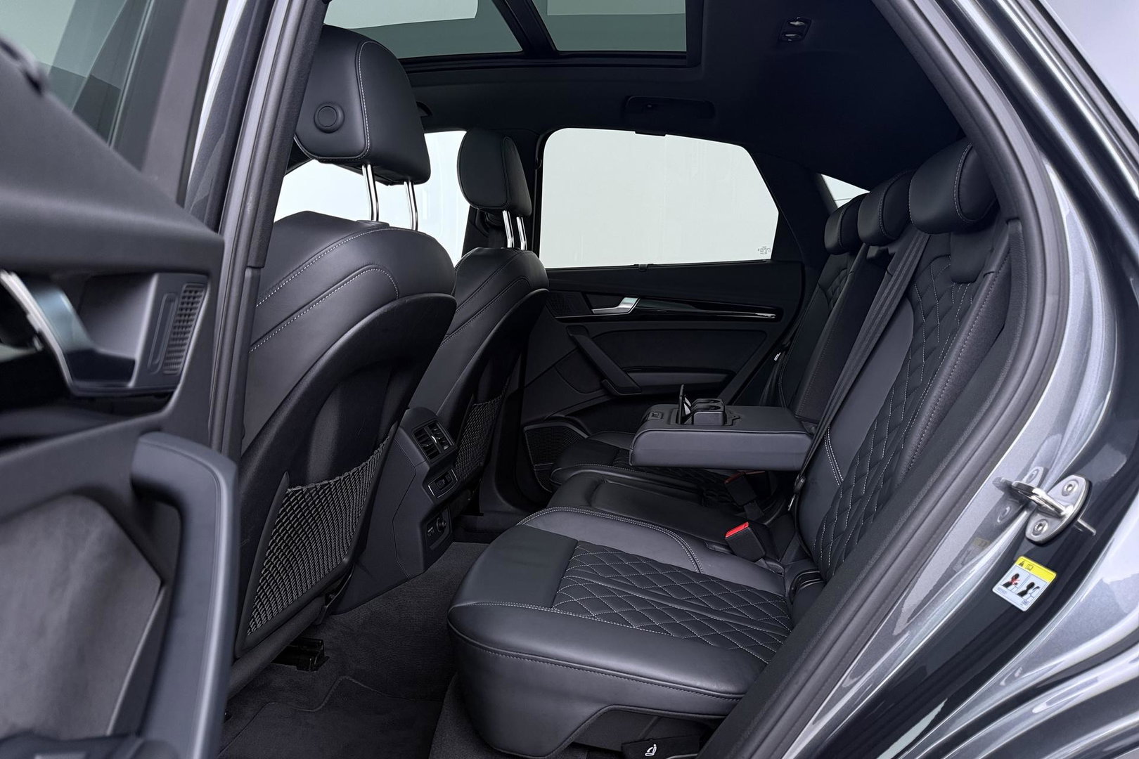 Audi Q5 Sportback 55 TFSI e S edition | Luchtvering | Panoramadak | Head-Up | Camera | Keyless | Matrix LED | 21 Inch