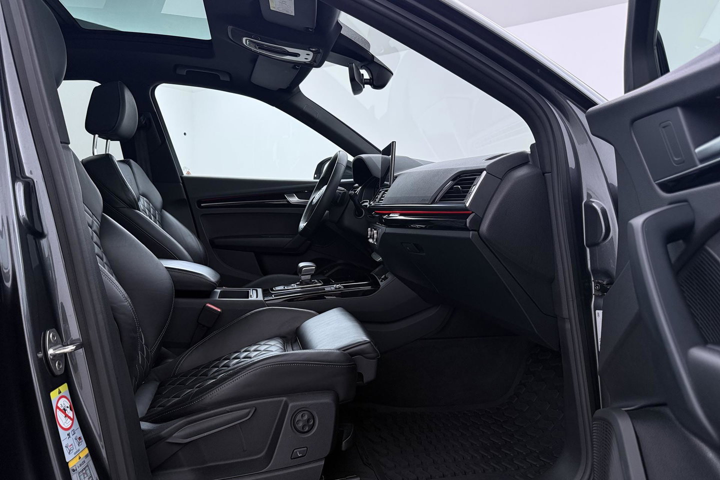 Audi Q5 Sportback 55 TFSI e S edition | Luchtvering | Panoramadak | Head-Up | Camera | Keyless | Matrix LED | 21 Inch