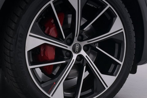 Audi Q5 Sportback 55 TFSI e S edition | Luchtvering | Panoramadak | Head-Up | Camera | Keyless | Matrix LED | 21 Inch