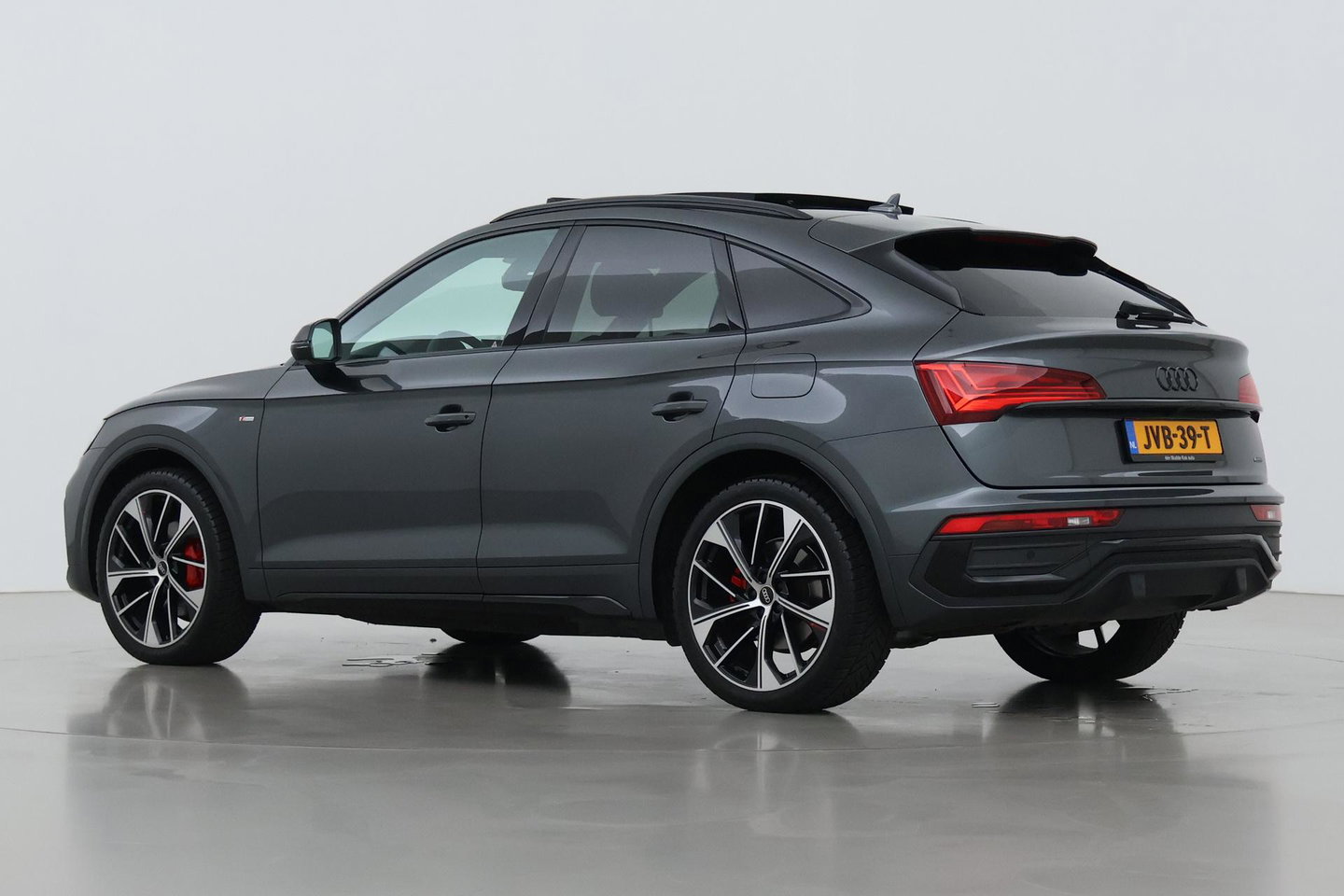 Audi Q5 Sportback 55 TFSI e S edition | Luchtvering | Panoramadak | Head-Up | Camera | Keyless | Matrix LED | 21 Inch