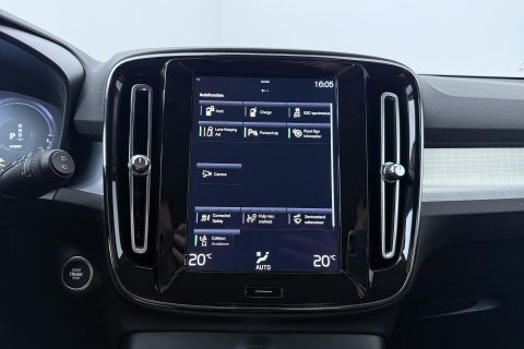 Volvo XC40 1.5 T4 Inscription Expression | Camera | Cruise Control | Keyless | Navigatie | High Performance Sound | Apple CarPlay | 18 Inch